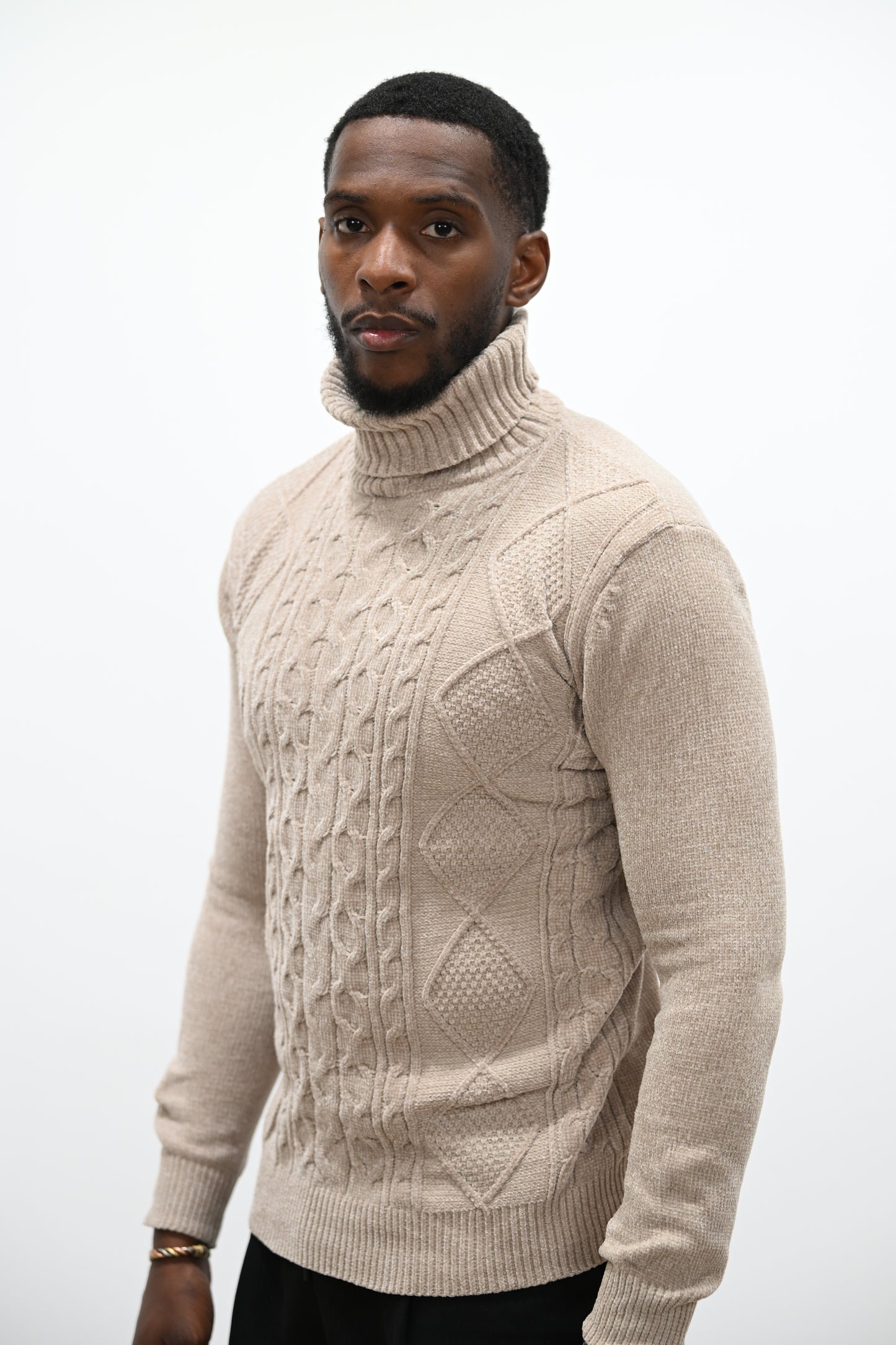 Pull Col Montant 065