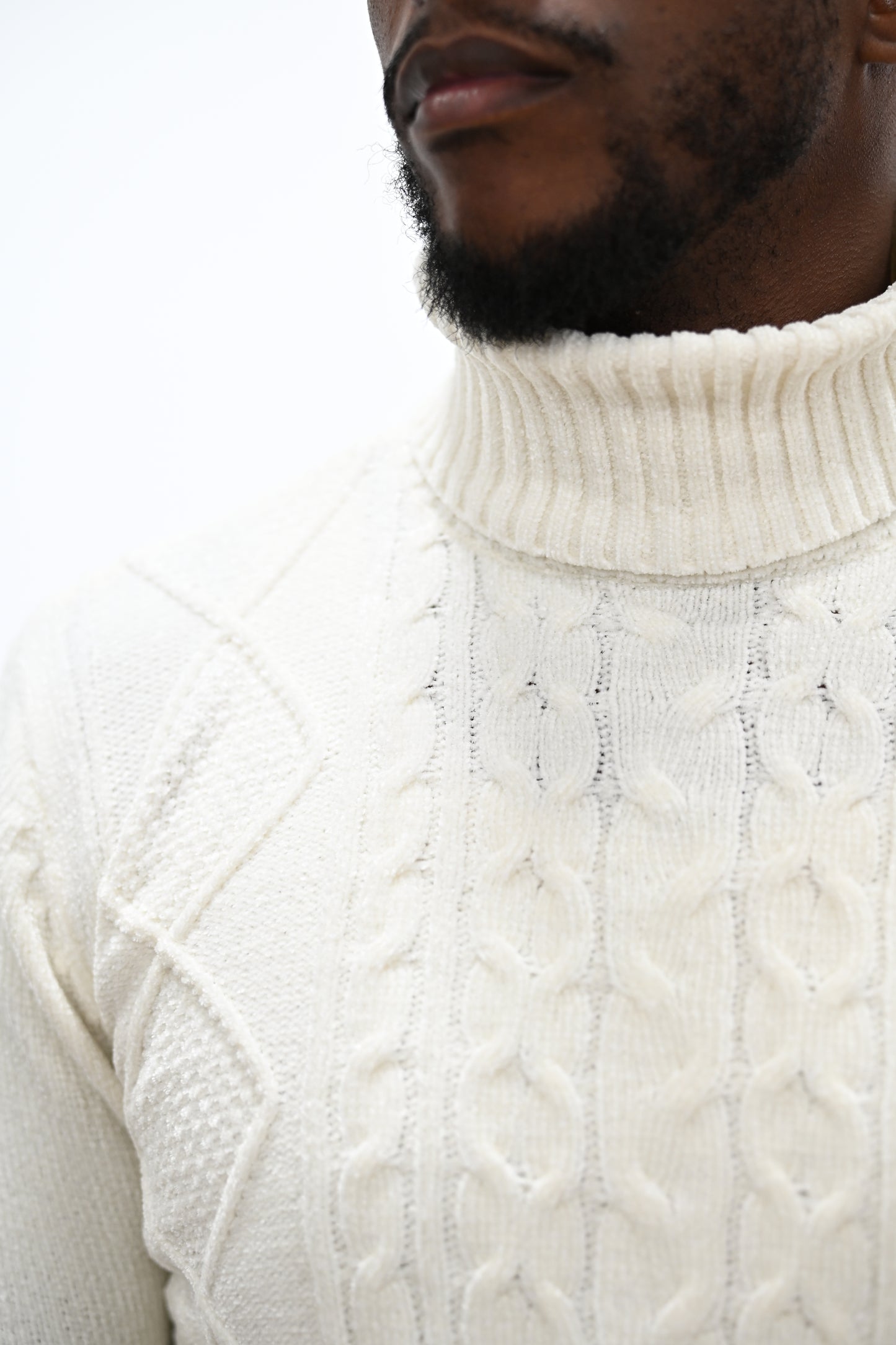 Pull Col Montant 065