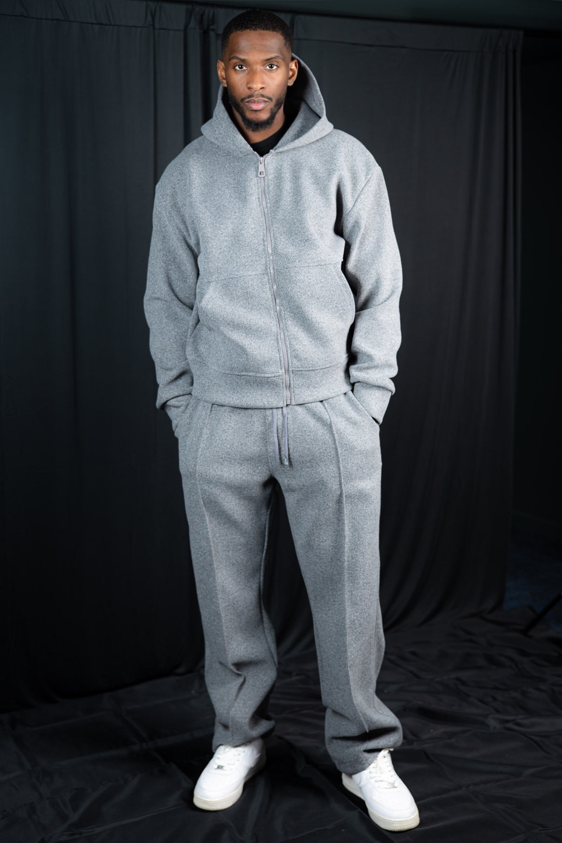 HOODED JACKET ZIP 8272